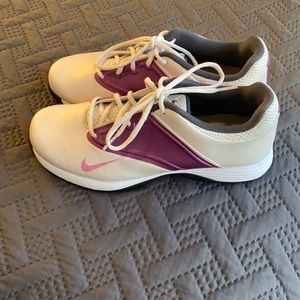 Nike women’s golf shoes
